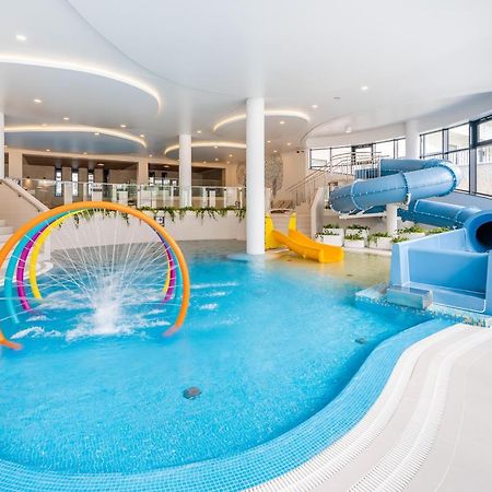 Polanki Aqua Nielimitowany Dostep Do Basenow Parking Free Apartment Kolobrzeg Ngoại thất bức ảnh