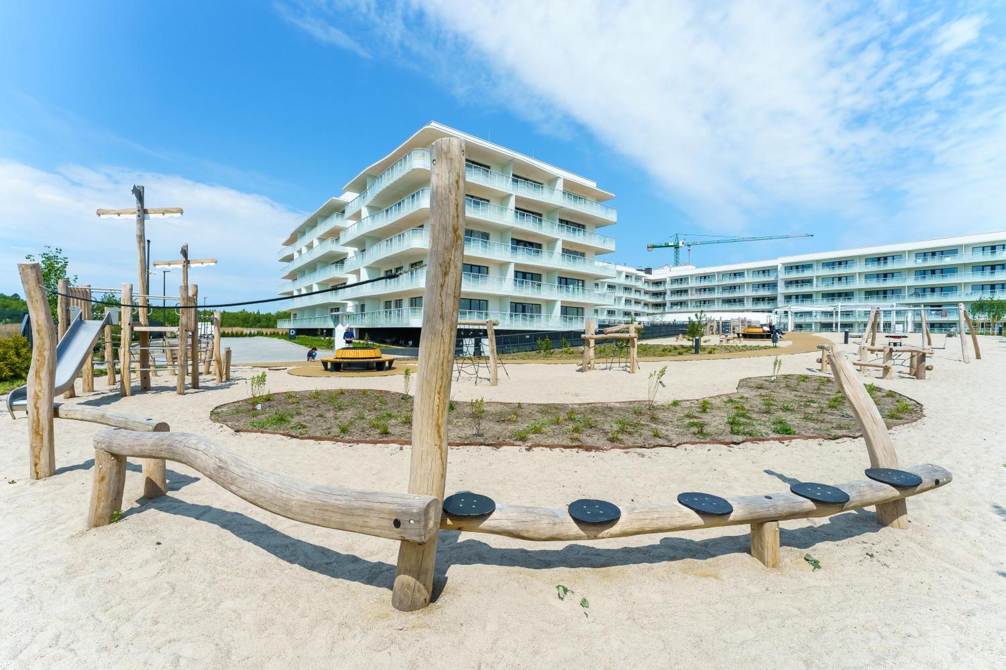 Polanki Aqua Nielimitowany Dostep Do Basenow Parking Free Apartment Kolobrzeg Ngoại thất bức ảnh